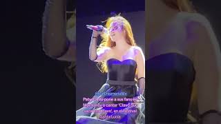 Paty Cantú pone a fans en Monterrey a cantar Clavo que saca otro clavo en el Festival Santa Lucía [upl. by Naggem]