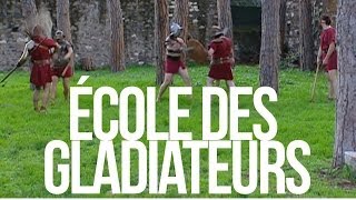 Ecole des Gladiateurs en Italie Exccentriiiks [upl. by Nahtanaj]