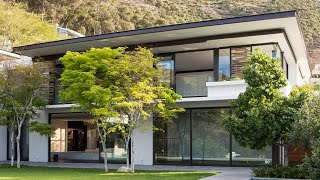 Avenue Fresnaye Villa Surrounded by Greenery Cape Town South Africa  Architects Design amp Ideas [upl. by Bonucci]