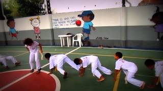 Aula de Capoeira para as crianças da FENASE Mestre Buzina 01042014 Filmagens [upl. by Ater]