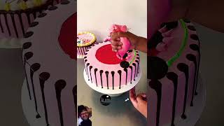 Cake kaise banta haicake cakedecorating cake pastelescreativos [upl. by Atnim989]