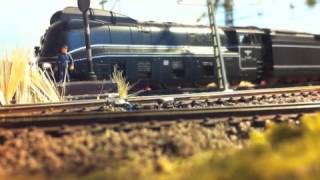 BR01 escala N DCC con sonido  Fleischmann 717417 [upl. by Eneiluj]