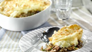 Recette  Parmentier au confit de canard [upl. by Aihsekal12]