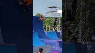 BMXer macht massives Gap 🤯 [upl. by Odlanir]