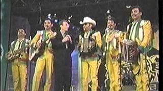 LOS TIGRES DEL NORTE  AL FIN SEMANA [upl. by Haimirej]