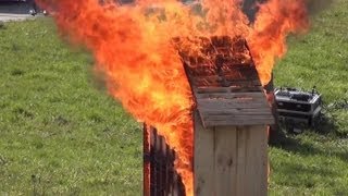 FEUER  Brennt Holzhaus auf Grundstück  Einsatz für die Feuerwehr Gerlingen [upl. by Lynnette]