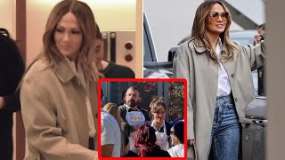 Jennifer Lopez snubs Ben Afflecks Thanksgiving with exwife Jennifer Garner while shopping in LA [upl. by Vedis]