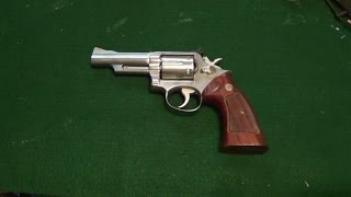 SampW Model 66 Revolver 357 Magnum [upl. by Gatias]