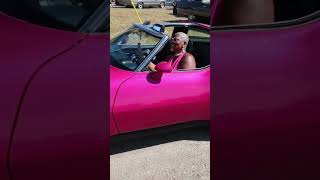 Lady pulls up in her pink corvette on 26s gold rims shorts viralvideo trending [upl. by Cowley]