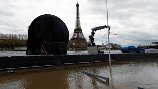 Olympia in Paris CountdownUhr wegen Hochwasser verlegt [upl. by Cotsen522]