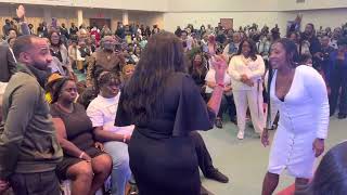 LeAndria Johnson mic toss to Jasmine LaShae Goddaughter amp BGVS for Jarell Smalls [upl. by Enal]