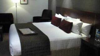 Rydges Melbourne Executive King Room [upl. by Naux]