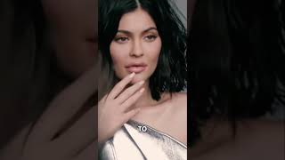 Kylie Jenner’s Red Carpet Look Shocks Fans What Happened to Her Face 👀 [upl. by Aivax]