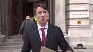 Jonathan Pie Reporter explaining the economy Full amp Uncensored [upl. by Dot]