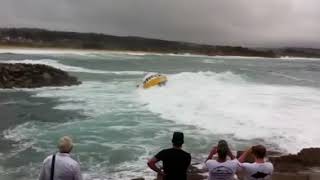 Bermagui harbour near miss [upl. by Bonita]