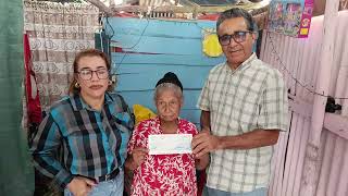 El alcalde Alcedo y Hilda M Valentin hicieron entrega de un cheque ETED reconstrucción vivienda [upl. by Lamej]