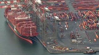 Dockworkers go on strike at Eastern Gulf ports as clock strikes midnight [upl. by Dill]