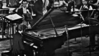 Rachmaninoff Piano Concerto No 2  Van Cliburn  Part 3 [upl. by Steinberg]