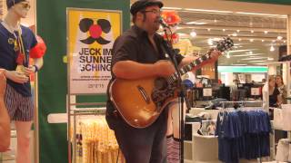 Björn Heuser singt in der Galeria Kaufhof [upl. by Tamera925]