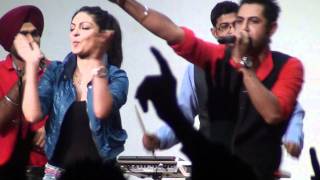 gippy grewal and neeru bajwa live in sydney 2011 HD [upl. by Pooi]