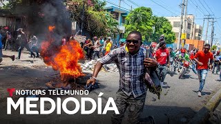 Varios países cierran sus embajadas en Haití por la violencia en las calles  Noticias Telemundo [upl. by Dave]