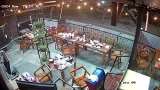 Disturbios de Grupos Armados en Boulevard Agricultores Video desde un Restaurante en Culiacánquot [upl. by Conant]