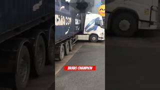 Chauffeur conteneur transport shortvideo routier shortsviral [upl. by Champagne]