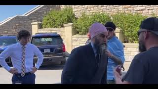 Jagmeet Singh Angry Confronts Heckler After Being Called a quotCorrupt Bastardquot [upl. by Sadirah]