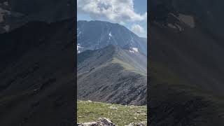 360 View after successful cross of Arapaho Pass a day late due to weather Begin descent from 12000 [upl. by Yarezed]