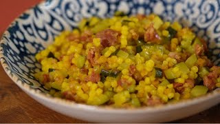 Ricetta Sarda  Fregola con Salsiccia  Zucchina e Zafferano  Subtitles  ChefJasonznc [upl. by Reinar781]