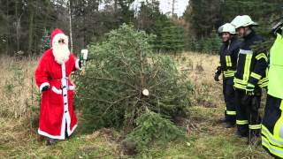 Feuerwehr Colmnitz Weihnachtsbaum in Notlage HD720p [upl. by Volding]