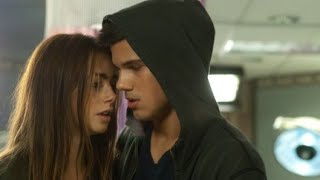 Abduction Kiss  Romantic amp Kissing Scenes Ever  Taylor Lautner amp Lilly Collins Romantic Scenes [upl. by Amlus80]