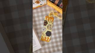 Bal arısı temalı kitap ayracı yapıyoruz 🐝 diybookmark [upl. by Awjan]