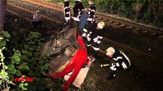 20111003 Schwerer Unfall mit Zug und Pkw [upl. by Greenlee]