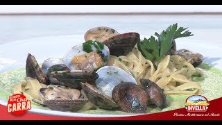 Tagliatelle alle vongole su crema di zucchine dello Chef Carra  Divella [upl. by Dawson235]