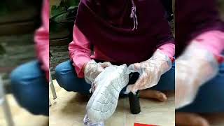 Review Sketcher waterproofer spray pada Sepatu Sketcher [upl. by Airegin]