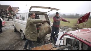 Epizoda u životu berača željeza An Episode in the Life of an Iron Picker  Official Trailer [upl. by Sanbo198]