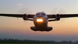 Turboprop extreme low pass Oчень низкий пролет турбовинтовой самолета [upl. by Kress]