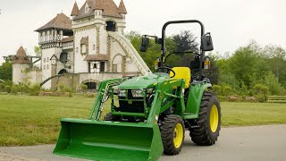 Tractor compacto 3038E con pala cargadora 300NSL  John Deere ES [upl. by Ronnica828]