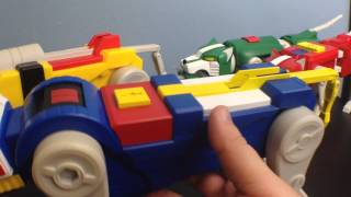 Matty Collectors 23quot Voltron Green and Blue Lions with Pidge and Allura Toy Reviews [upl. by Anaeed]