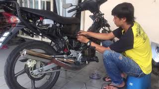 MODENAS DINAMIK 120 SERVICE amp TUNE CARBURETOR  MOTOVLOG 4 [upl. by Arbuckle]