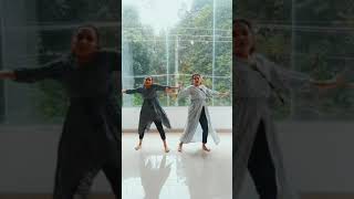 onnanam kunnin mele kilichundan  Mambazham dance cover danceshorts mohanlal [upl. by Munt]