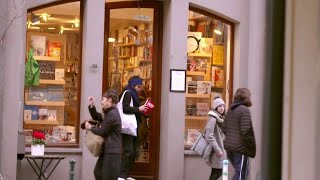 Pénétrez dans la librairie « Tulitu » à Bruxelles [upl. by Fabri238]