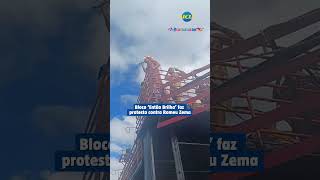 Bloco ‘Então Brilha’ faz protesto contra Romeu Zema [upl. by Noissap]