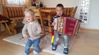 Steirische Harmonika Sternpolka mit Florian 5 Jahre alt [upl. by Ocram]