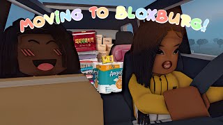 MOVING TO BLOXBURGROBINSONS FAMILY house tour  roblox BLOXBURG rp  Roleplay  Black family [upl. by Haberman]