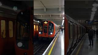 District Line S7 Stock arrives at Gloucester Road 9th September 2024 [upl. by Darby]