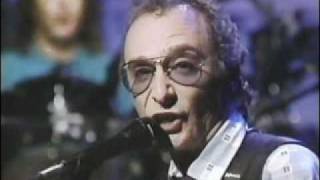 Graham Parker on Late Night 1992 [upl. by Gnet885]