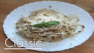 classic spaghetti Aglio e Olio pasta recipe Italian recipe [upl. by Harri]