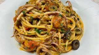 Prepara la pasta con i CALAMARI  ricetta facile e cremosa SQUID GAME…IN PADELLA [upl. by Hartwell647]